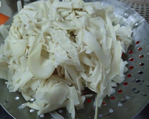 peeled & cut bamboo shots
