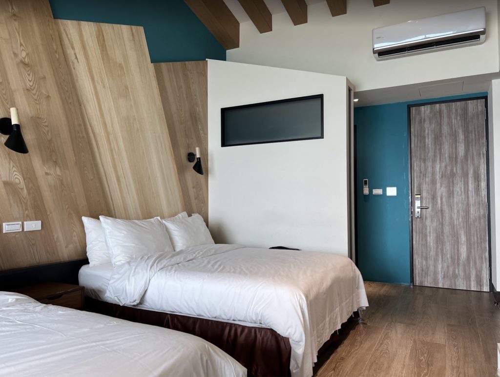 guest room in nanwan station hotel