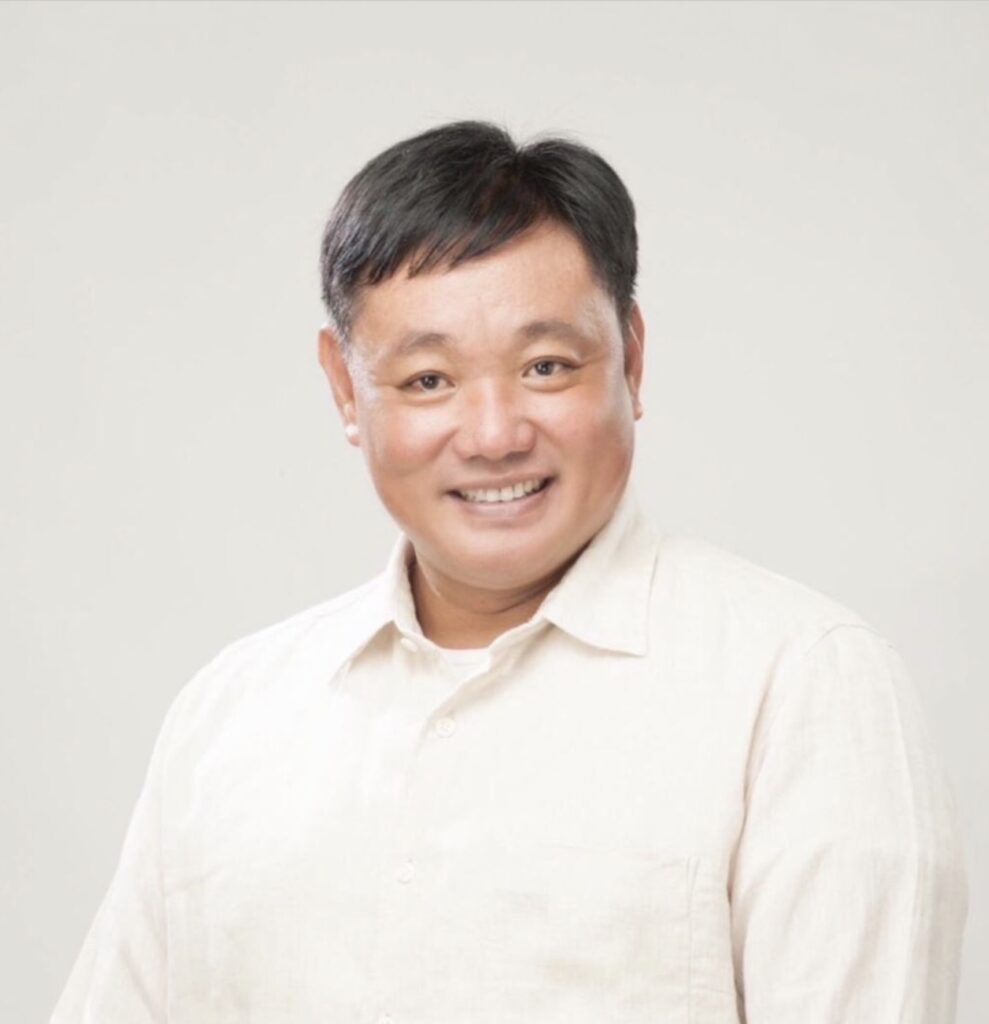Manzhou Township Chief Gu Rongfu