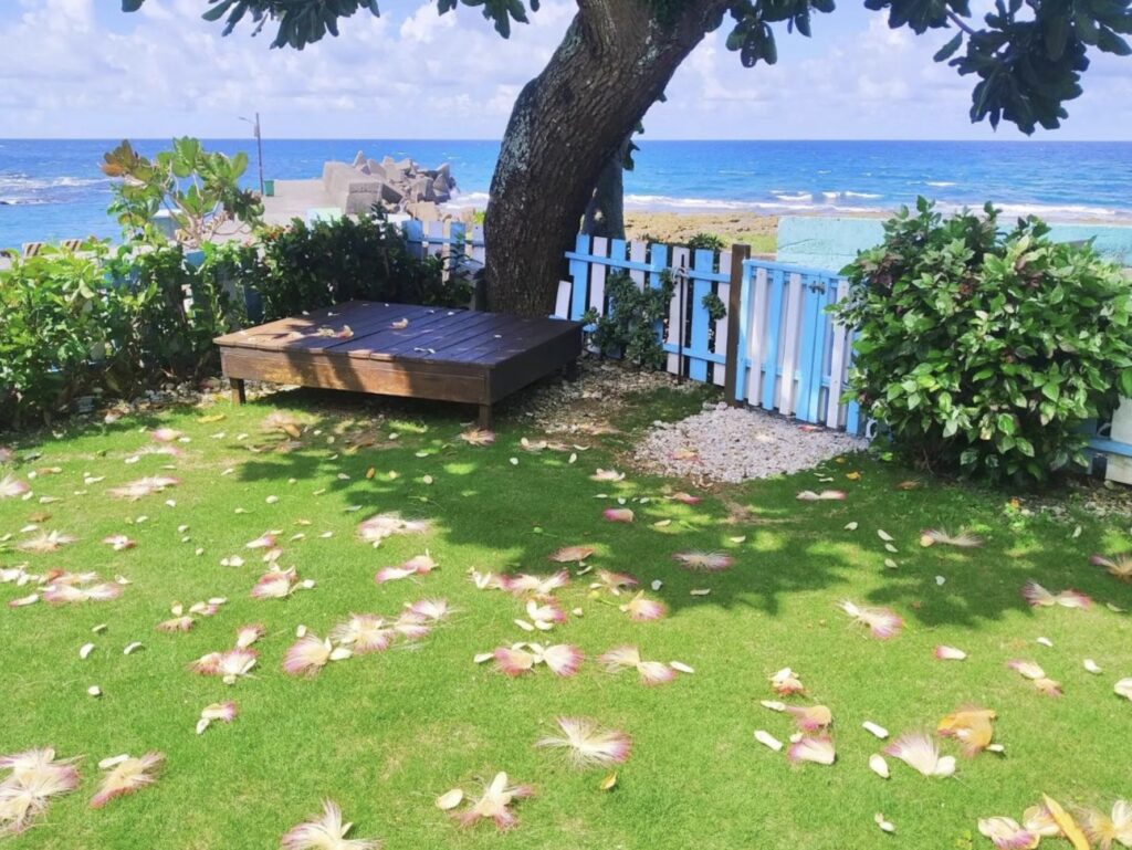 bay251 yard in banana bay