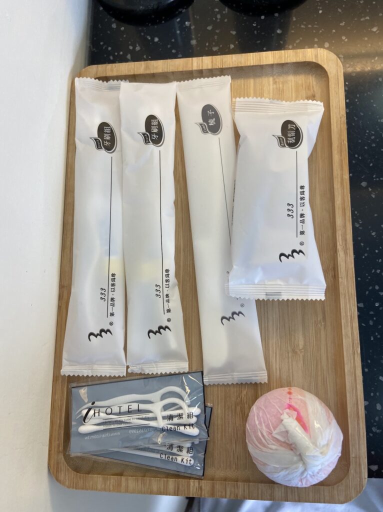 bathroom amenities at Windy Coast B&B ( 微風海岸民宿 )