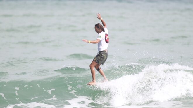 Jialeshuei International Surfing Festival Kicks Off