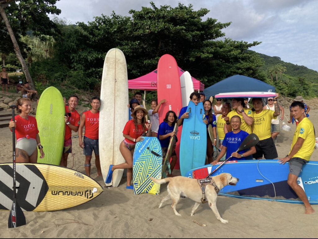 surfers in jialeshuei