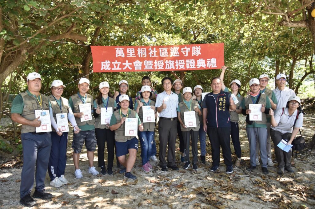 Kenting Management Office certifies Wanlitong tour guides.