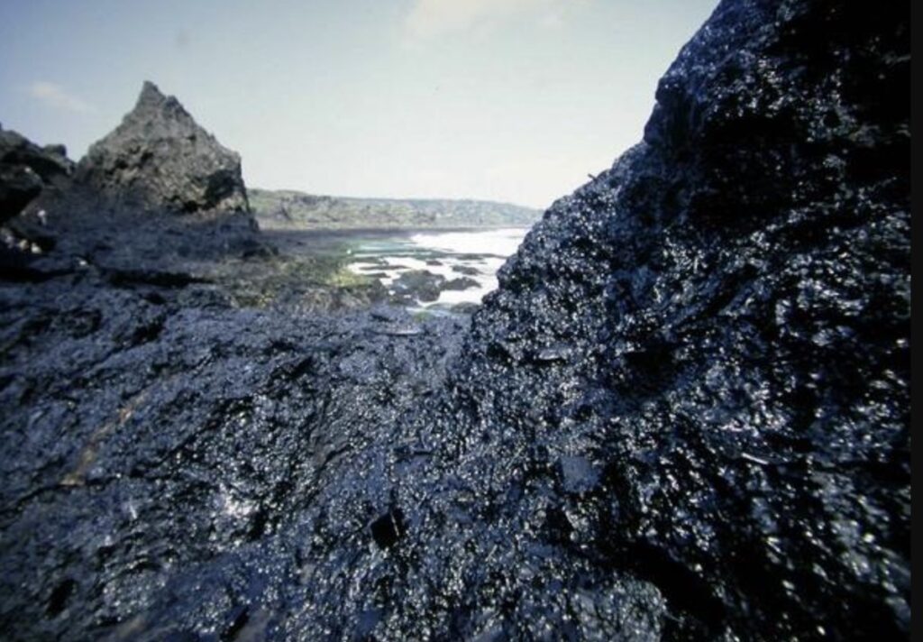 Oil pollution of the Longkeng landscape