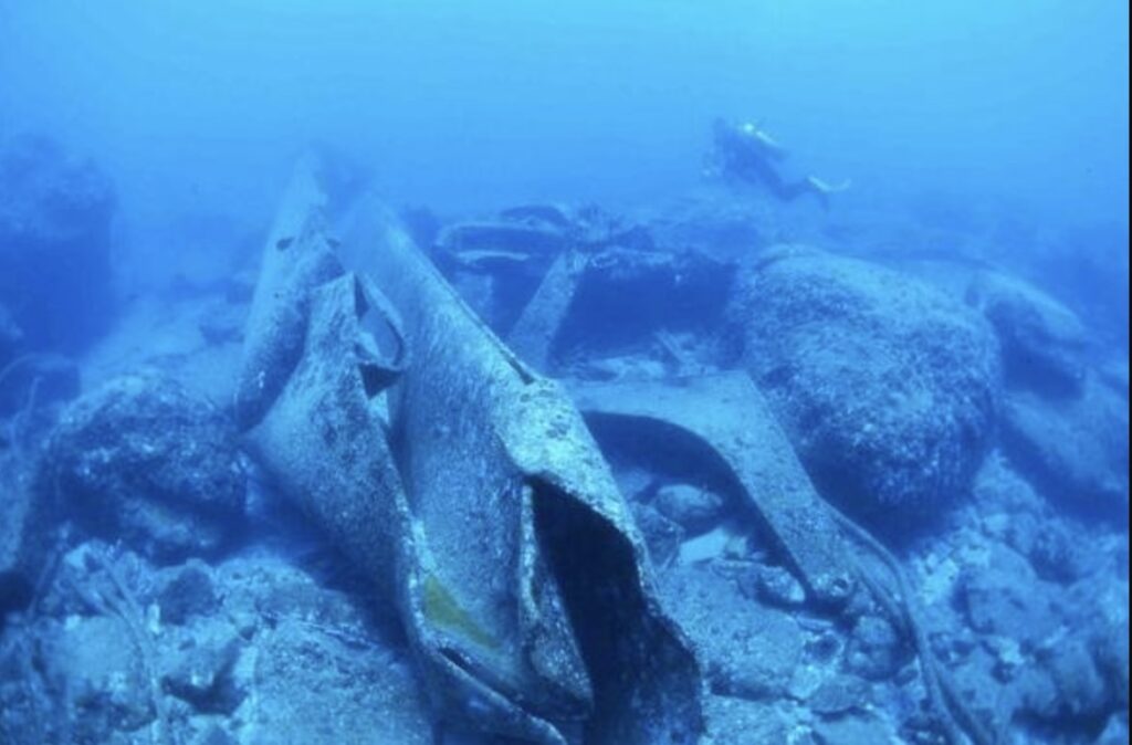 amorgos oil tanker wreckage undewater