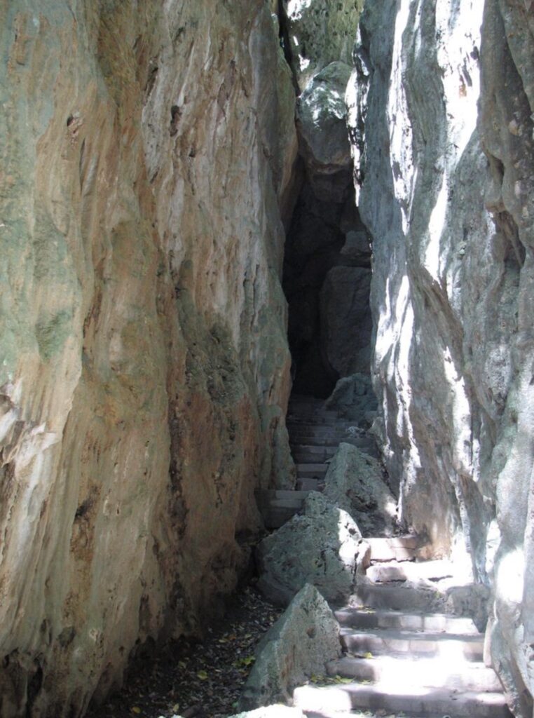 cave in sheding nature park
