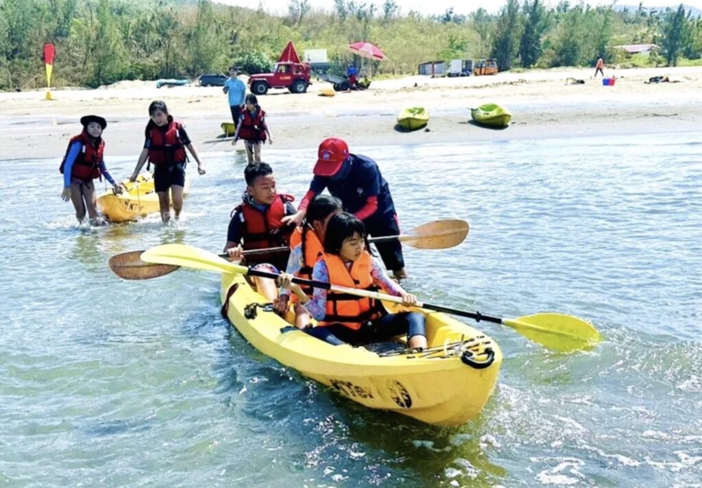 kayaking near haikou port