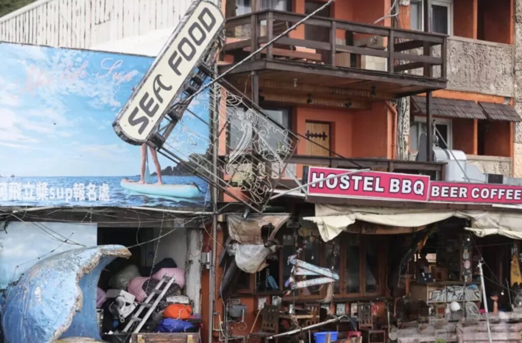 sea food stall damaged in kenting