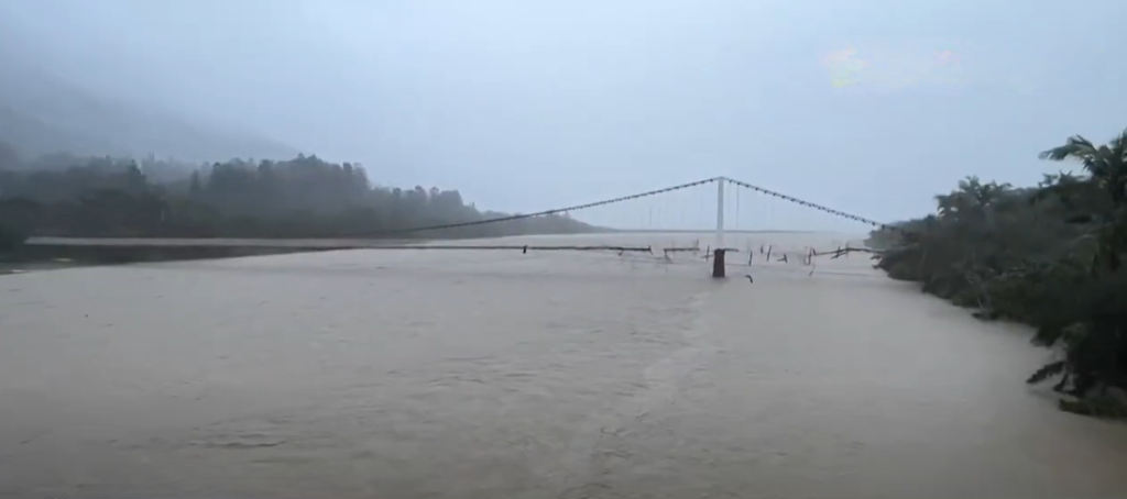 gangkou suspension bridge damaged
