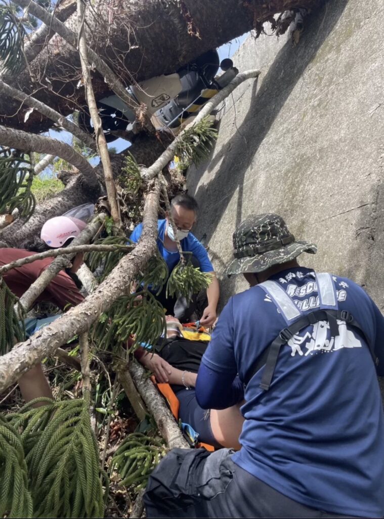 rescuing canadian woman in kenting