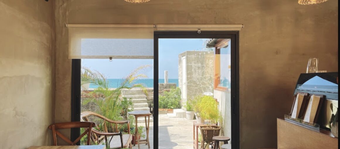 Fangshan Coffee Lounge: Sipping Serenity by the Seashore in Fangshan
