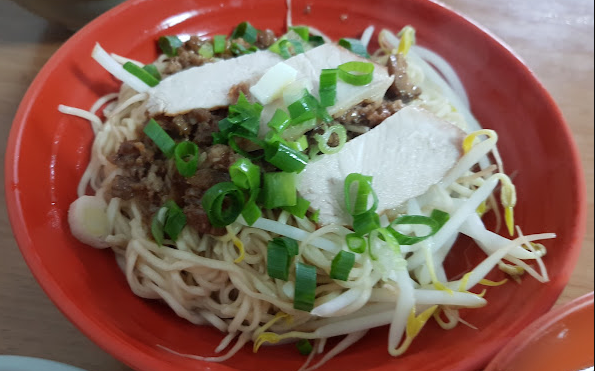 4 Places To Eat Like a Local in Hengchun